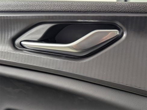 New 2025 Jeep Grand Cherokee Altitude image 15