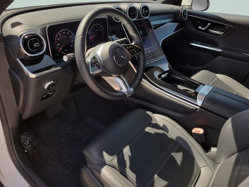 Certified 2024 Mercedes-Benz GLC 300 4MATIC image 19