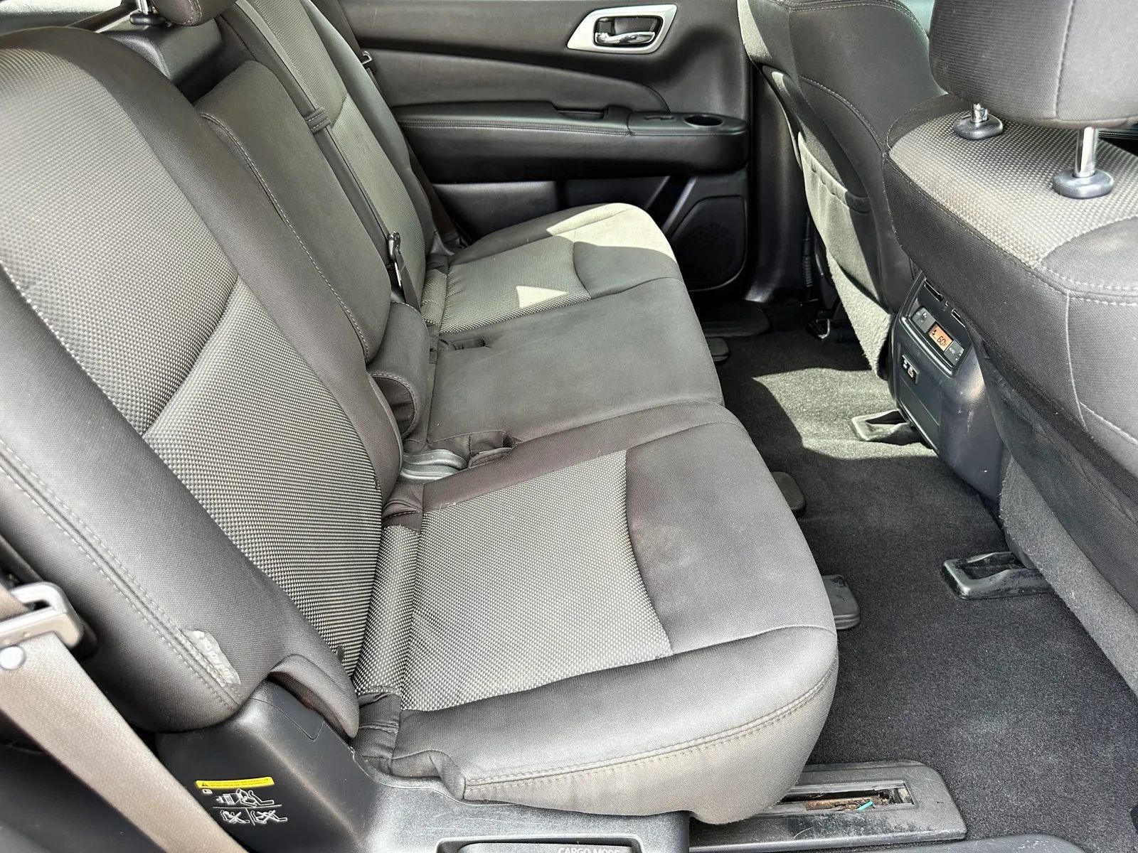 Used 2020 Nissan Pathfinder SV AWD/4WD image 20