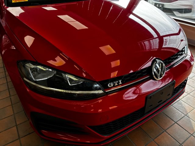 Used 2018 Volkswagen GTI S FWD image 2