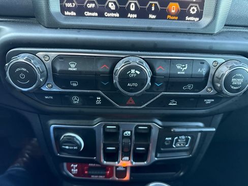 Used 2022 Jeep Gladiator Mojave w/ Trailer Tow Package AWD/4WD image 25