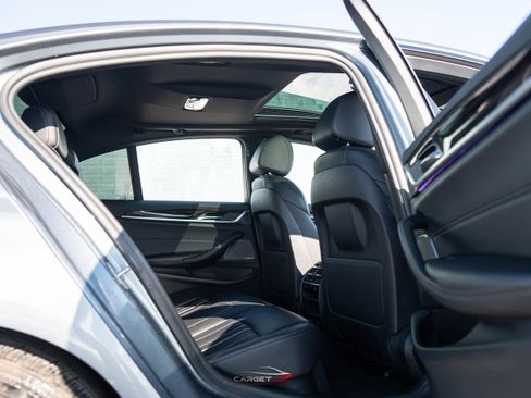 Used 2019 BMW 540i xDrive w/ M Sport Package image 17