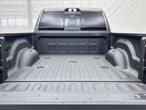 New 2026 RAM 2500 Laramie w/ Night Edition AWD/4WD image 9