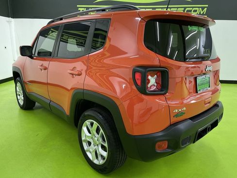 Used 2018 Jeep Renegade Latitude w/ Cold Weather Group image 7