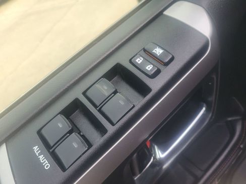 Certified 2019 Toyota 4Runner Limited image 12