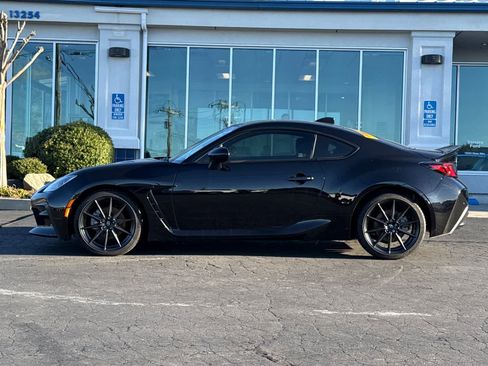 Used 2023 Toyota GR86 Premium image 7