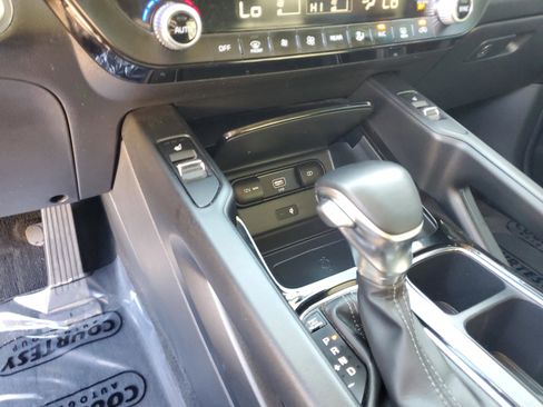 Used 2022 Kia Telluride S image 22