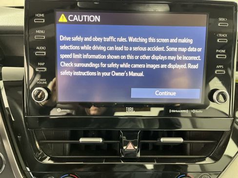 Used 2024 Toyota Camry XLE w/ Navigation Package image 17