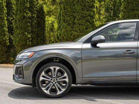 Used 2023 Audi Q5 2.0T Premium Plus w/ Premium Plus Package AWD/4WD image 10