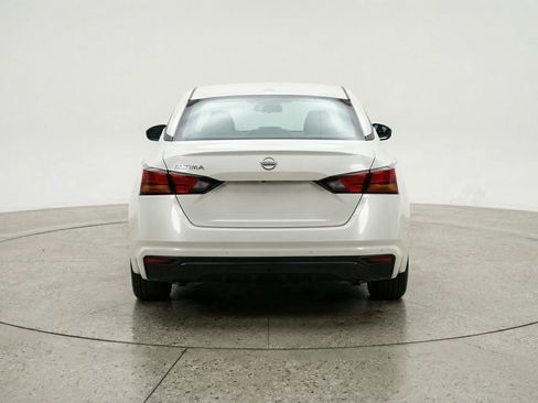 Used 2025 Nissan Altima 2.5 SV image 7