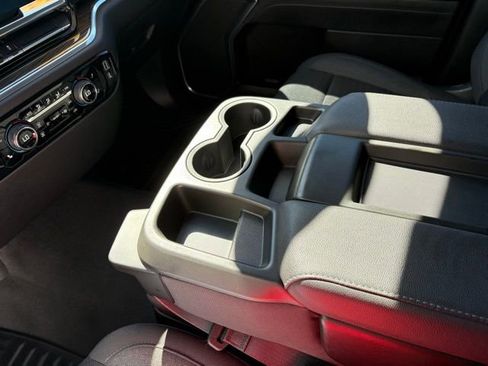 Used 2022 Chevrolet Silverado 1500 LT image 21