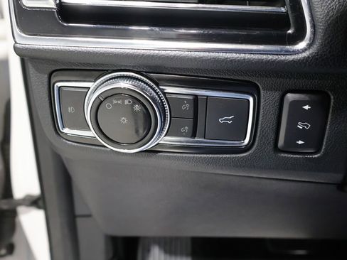 Used 2019 Lincoln Navigator L Reserve AWD/4WD image 34