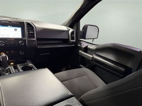 Used 2016 Ford F150 XLT w/ Equipment Group 302A Luxury image 17