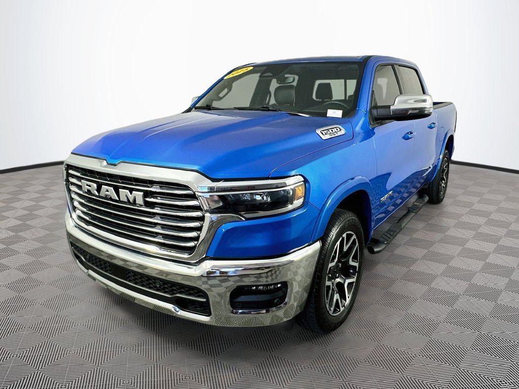 Certified 2025 RAM 1500 Laramie AWD/4WD image 6
