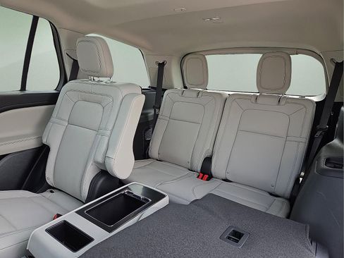 New 2026 Lincoln Aviator Reserve image 10