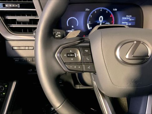 Used 2026 Lexus GX 550 w/ Accessory Package (CT) AWD/4WD image 24