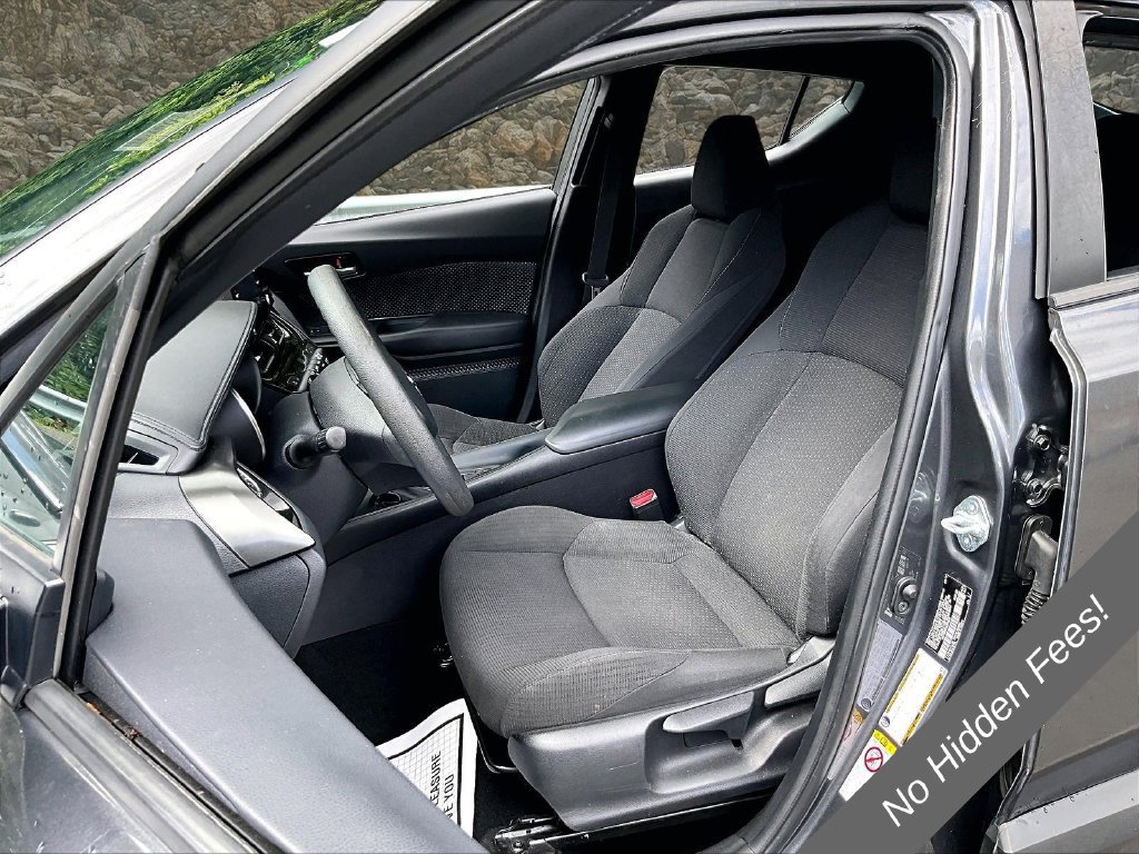 Used 2019 Toyota C-HR LE FWD image 19