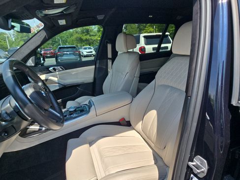 Used 2023 BMW X7 M60i w/ Executive Package AWD/4WD image 15