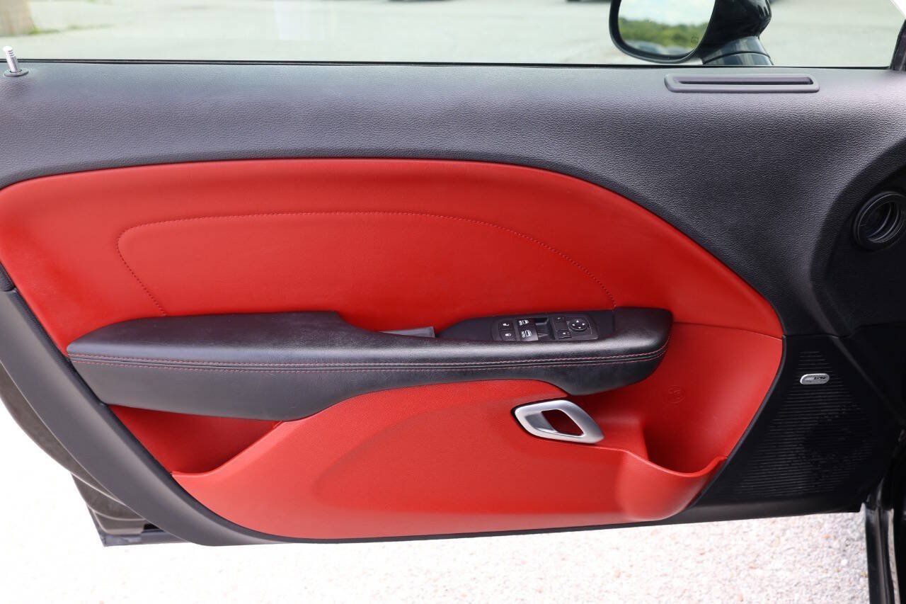 Used 2018 Dodge Challenger R/T Scat Pack RWD image 12
