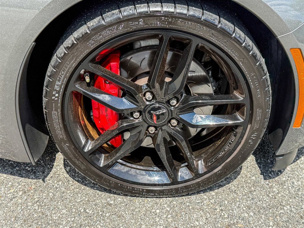 Used 2016 Chevrolet Corvette Stingray Coupe RWD image 35