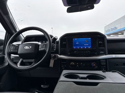 Used 2023 Ford F150 XLT image 14