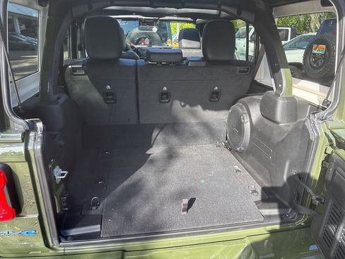 Used 2024 Jeep Wrangler High Altitude image 9