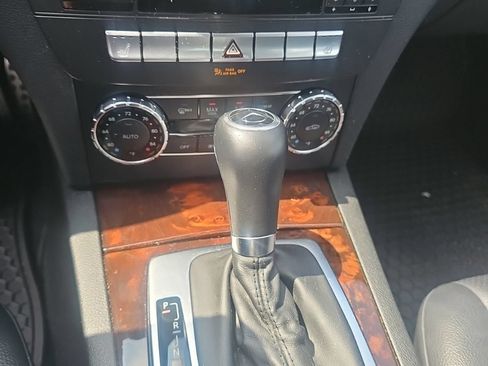 Used 2013 Mercedes-Benz C 250 Sedan image 5