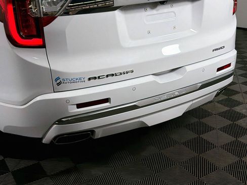 Used 2023 GMC Acadia Denali AWD/4WD image 39