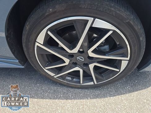 Used 2024 Nissan Sentra SR w/ SR Premium Package FWD image 12