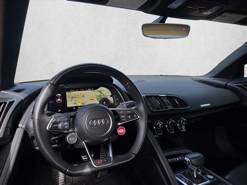 Used 2018 Audi R8 V10 plus image 17