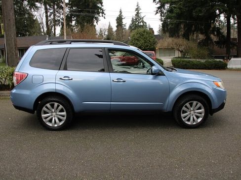 Used 2012 Subaru Forester 2.5X Premium w/ All-Weather Pkg image 12