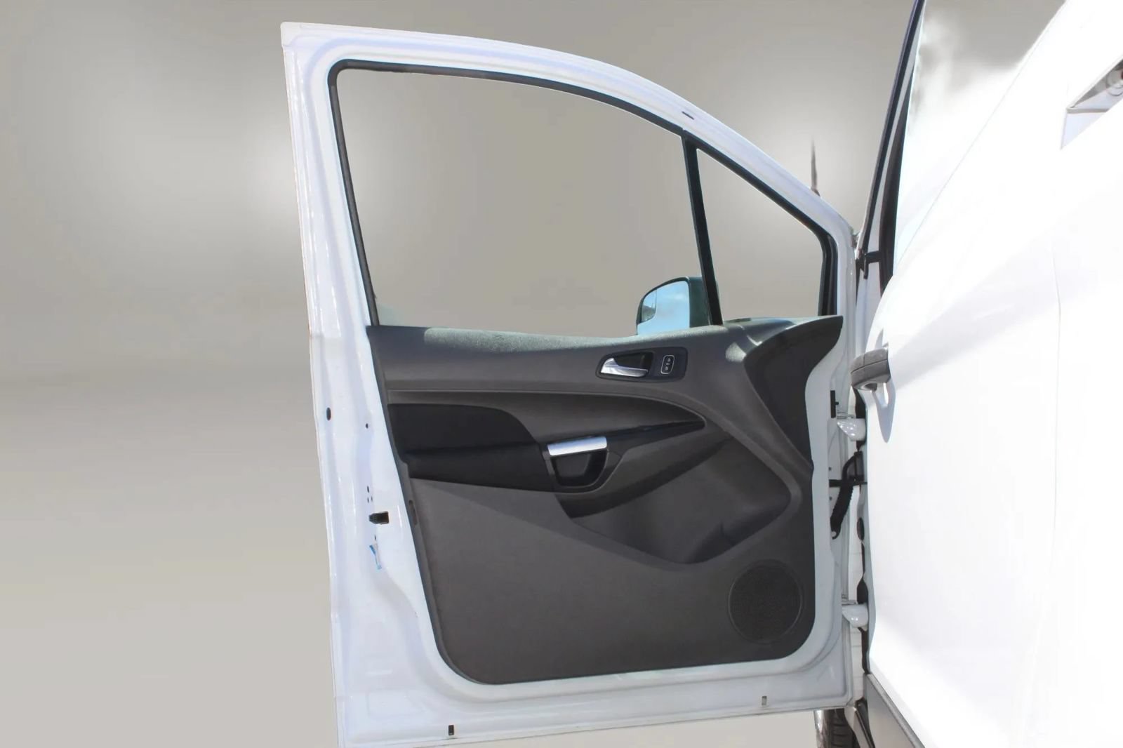 Used 2019 Ford Transit Connect XLT FWD image 22