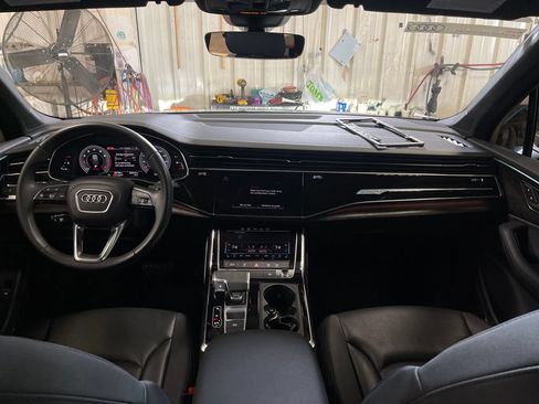 Used 2023 Audi Q7 3.0T Premium Plus w/ Premium Plus Package AWD/4WD image 19