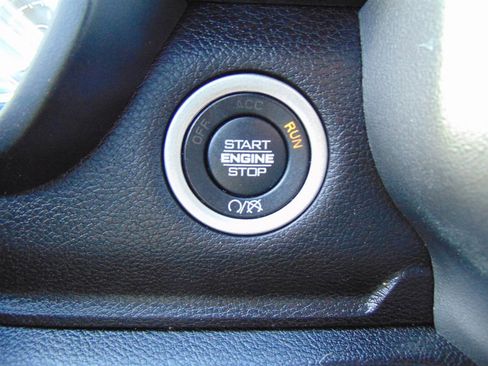 Used 2024 RAM 2500 Big Horn w/ Bed Utility Group image 39