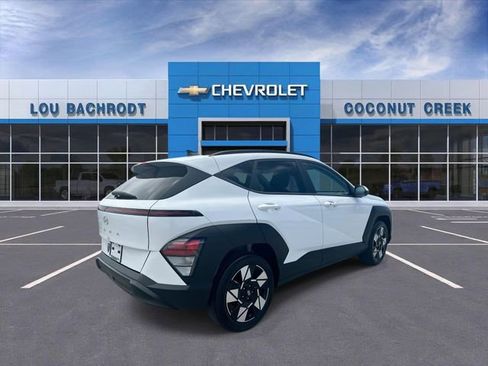 Used 2025 Hyundai Kona SEL FWD image 8