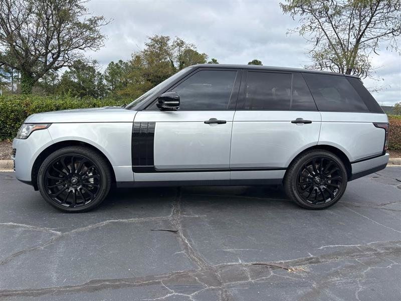 Used 2017 Land Rover Range Rover HSE AWD/4WD image 2