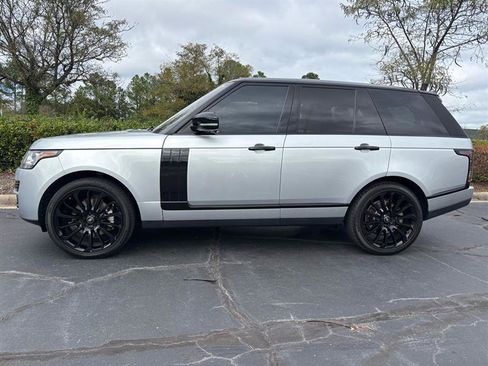 Used 2017 Land Rover Range Rover HSE AWD/4WD image 2
