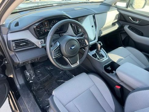 Used 2025 Subaru Outback Premium AWD/4WD image 15