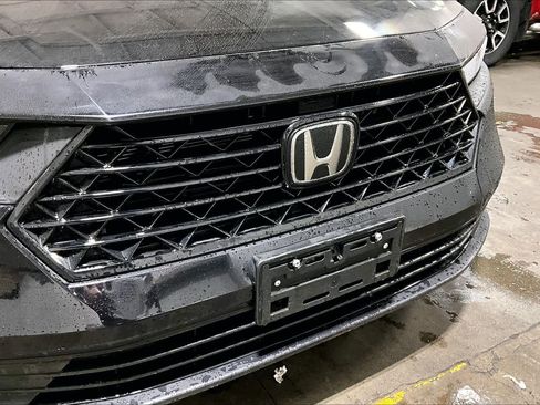 Used 2023 Honda Accord EX image 29