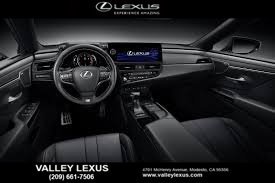 Certified 2022 Lexus ES 300h w/ Accessory Package FWD image 5
