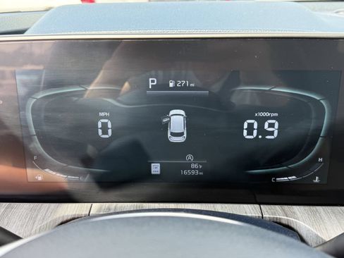 Used 2024 Kia Telluride EX w/ EX Captain's Chair Package AWD/4WD image 37