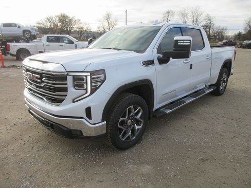 New 2026 GMC Sierra 1500 SLT w/ SLT Premium Plus Package image 11