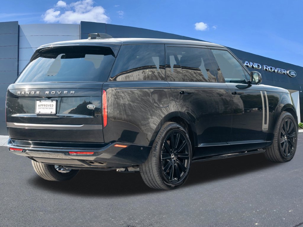 Used 2023 Land Rover Range Rover Long Wheelbase Autobiography AWD/4WD image 4