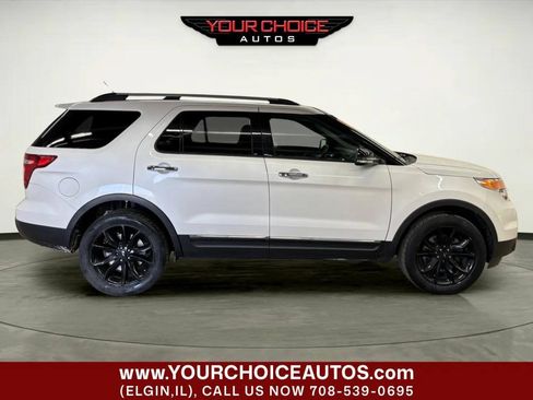 Used 2015 Ford Explorer XLT w/ Equipment Group 202B AWD/4WD image 9