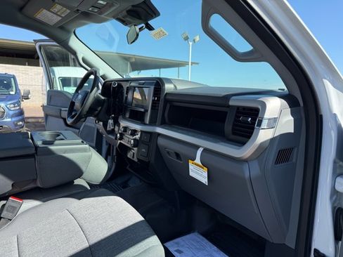 New 2026 Ford F550 4x4 Regular Cab Super Duty image 17