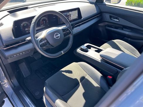 Used 2024 Nissan Ariya AWD image 15