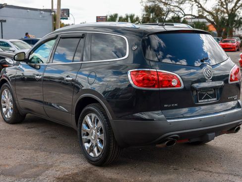 Used 2010 Buick Enclave CXL w/ Trailering Provision Package image 3