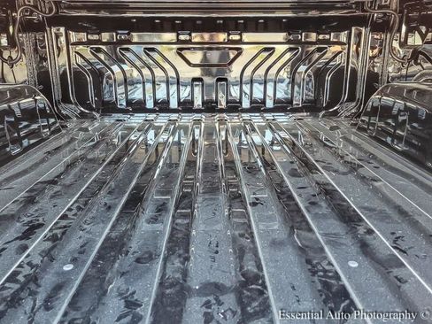 New 2026 GMC Sierra EV Elevation image 18