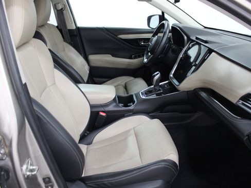 Used 2020 Subaru Outback Limited AWD/4WD image 23