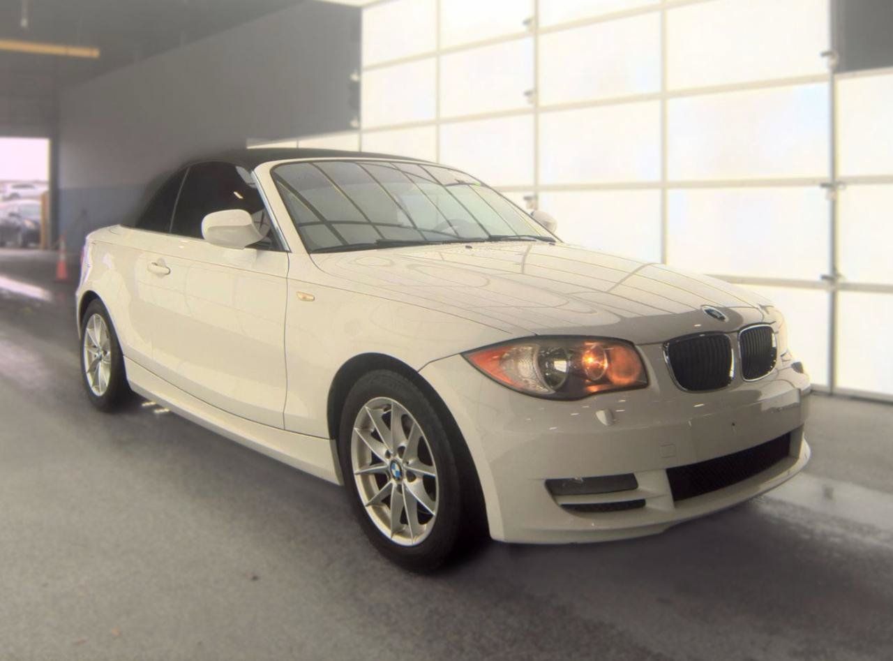 Used 2011 BMW 128i Convertible RWD image 3